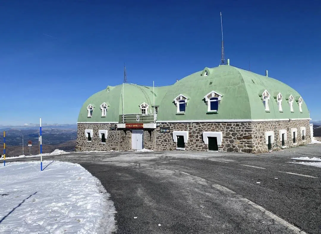 Hoya de la Mora and Pico Veleta, Sierra Nevada, Granada